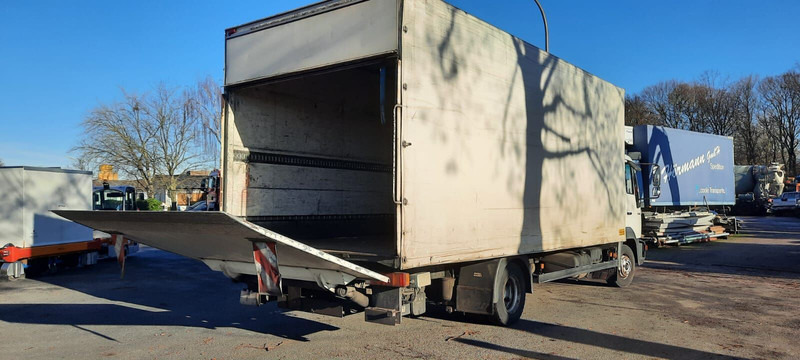 Грузовик с закрытым кузовом MAN L2000: фото 6 Грузовик с закрытым кузовом MAN L2000: фото 6