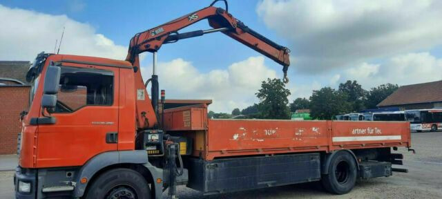 MAN TG-M18.280PS Hiab 111B-2 mit Funk - Грузовик бортовой/ Платформа, Автоманипулятор: фото 1 MAN TG-M18.280PS Hiab 111B-2 mit Funk - Грузовик бортовой/ Платформа, Автоманипулятор: фото 1