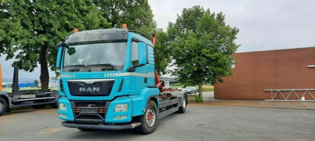 MAN TGS 18.440 Abroller mit Funk +Kran vor - Крюковой мультилифт, Автоманипулятор: фото 1 MAN TGS 18.440 Abroller mit Funk +Kran vor - Крюковой мультилифт, Автоманипулятор: фото 1