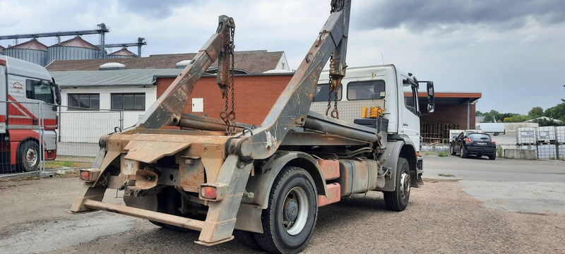 Mercedes-Benz 1833 Absetzkipper - Портальный бункеровоз: фото 5 Mercedes-Benz 1833 Absetzkipper - Портальный бункеровоз: фото 5