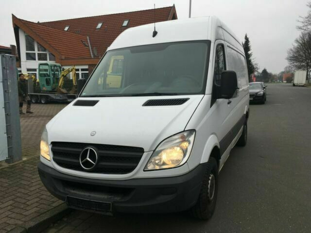 Mercedes-Benz 300-serie 313 cdi Sprinter German Truck - Цельнометаллический фургон: фото 2 Mercedes-Benz 300-serie 313 cdi Sprinter German Truck - Цельнометаллический фургон: фото 2