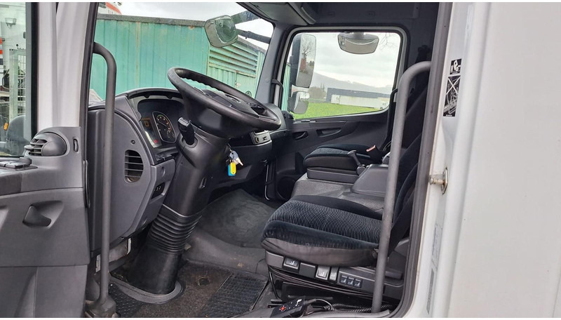 Mercedes-Benz Atego 818 Koffer - Грузовик с закрытым кузовом: фото 5 Mercedes-Benz Atego 818 Koffer - Грузовик с закрытым кузовом: фото 5