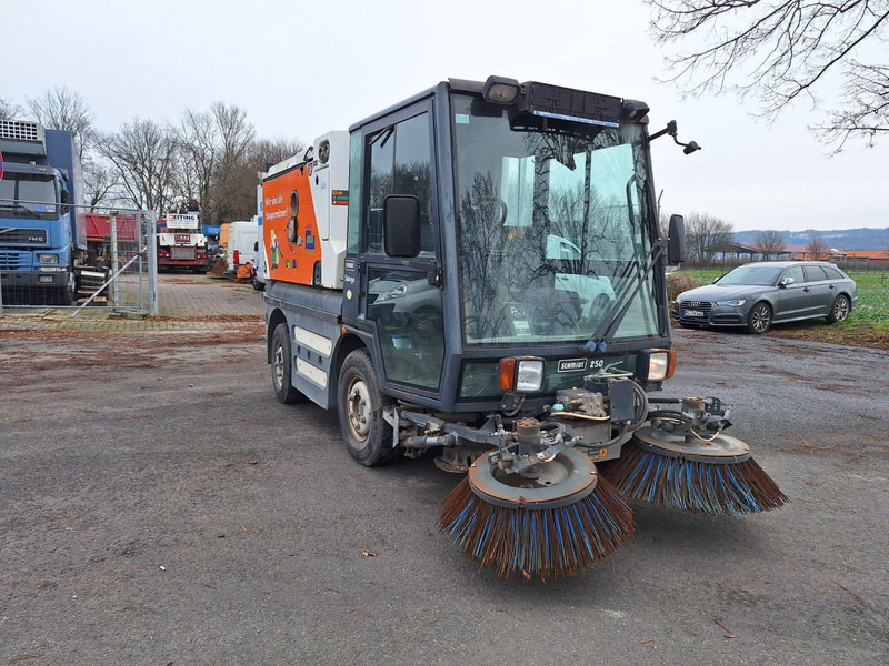 Schmidt Hagen Kehrmaschine K449 - Подметально-уборочная машина: фото 3 Schmidt Hagen Kehrmaschine K449 - Подметально-уборочная машина: фото 3