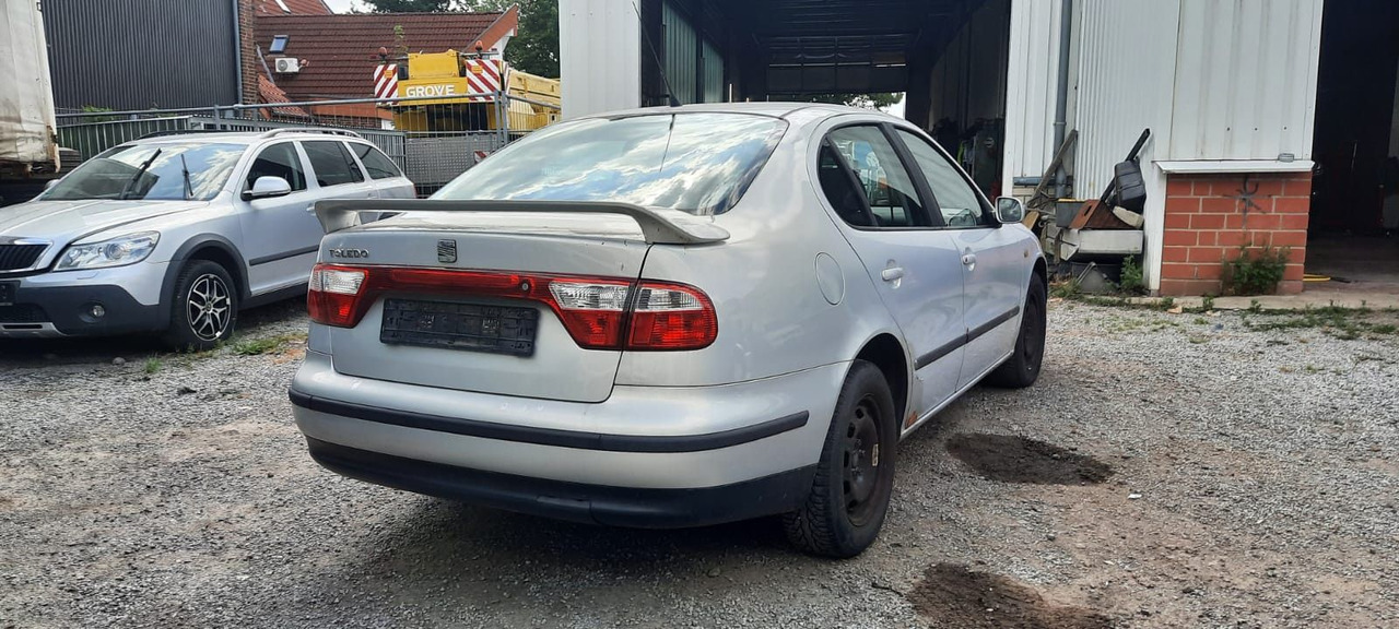Seat Toledo Signo 1,8 20V Autom. - Седан: фото 3 Seat Toledo Signo 1,8 20V Autom. - Седан: фото 3