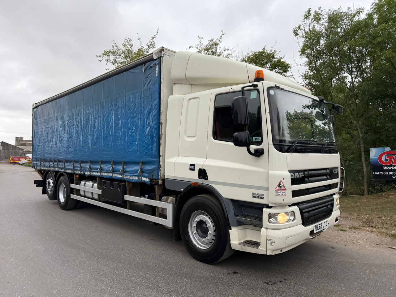 2013 DAF CF 75.310 Curtainside Truck - Тентованный грузовик: фото 4 2013 DAF CF 75.310 Curtainside Truck - Тентованный грузовик: фото 4
