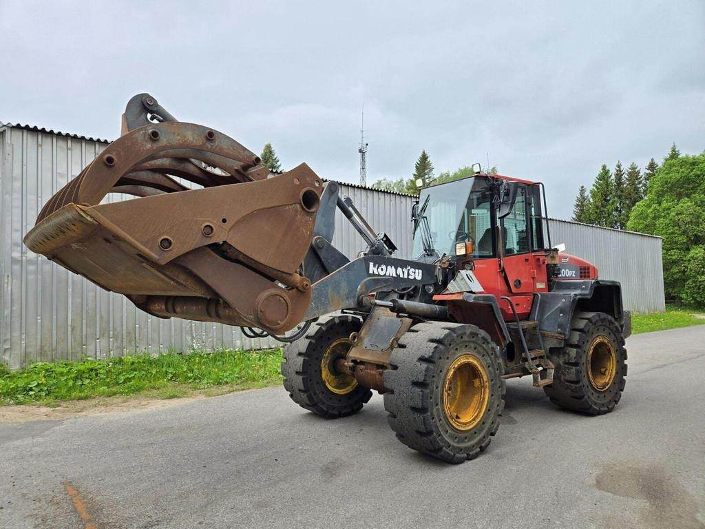 Komatsu WA200PZ-6 - Колёсный погрузчик: фото 1 Komatsu WA200PZ-6 - Колёсный погрузчик: фото 1