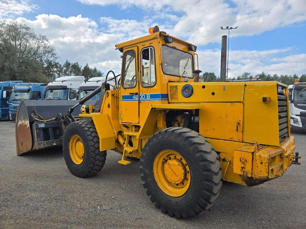 Колёсный погрузчик Volvo 4200B: фото 7 Колёсный погрузчик Volvo 4200B: фото 7