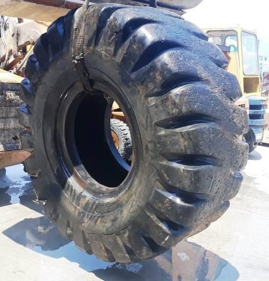 Goodyear 29.5-29 L3 - Шина для Строительной техники: фото 1 Goodyear 29.5-29 L3 - Шина для Строительной техники: фото 1