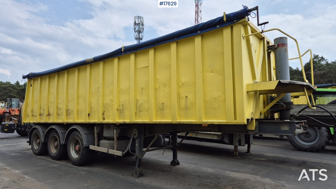 2004 Bodex KIS 3W - Самосвальный полуприцеп: фото 3 2004 Bodex KIS 3W - Самосвальный полуприцеп: фото 3