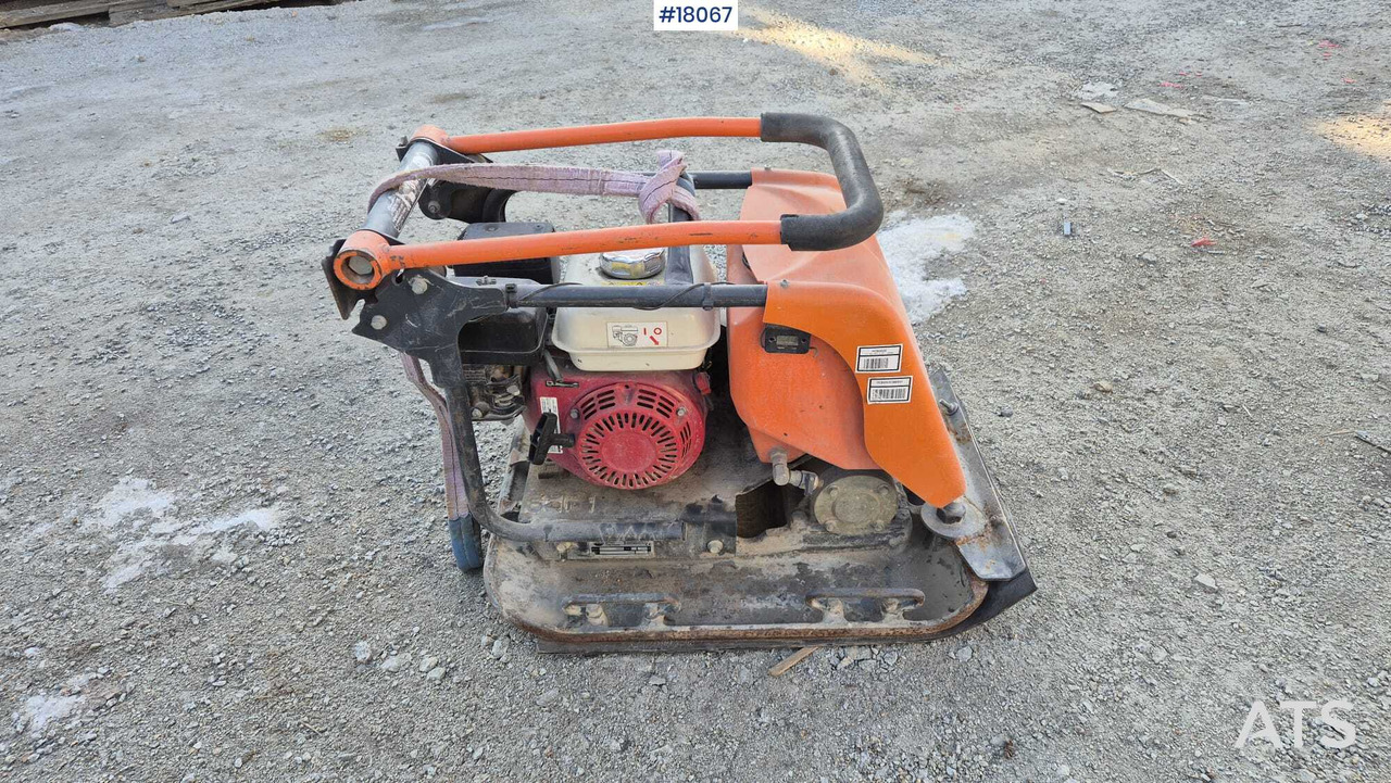 BELLE PC5000E single-direction plate compactor (2011) - Виброплита: фото 5 BELLE PC5000E single-direction plate compactor (2011) - Виброплита: фото 5