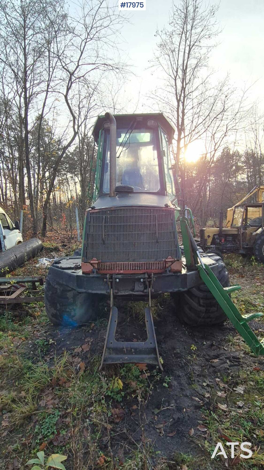John Deere 810D forwarder (2007) - Форвардер: фото 2 John Deere 810D forwarder (2007) - Форвардер: фото 2
