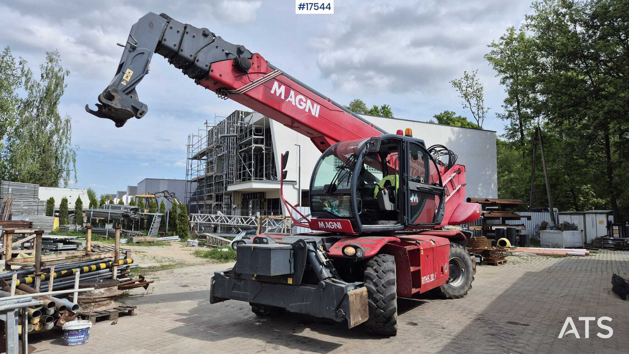Rotating telescopic handler MAGNI RTH 5.30 SM/C (2016) ++++ - Телескопический погрузчик: фото 1 Rotating telescopic handler MAGNI RTH 5.30 SM/C (2016) ++++ - Телескопический погрузчик: фото 1