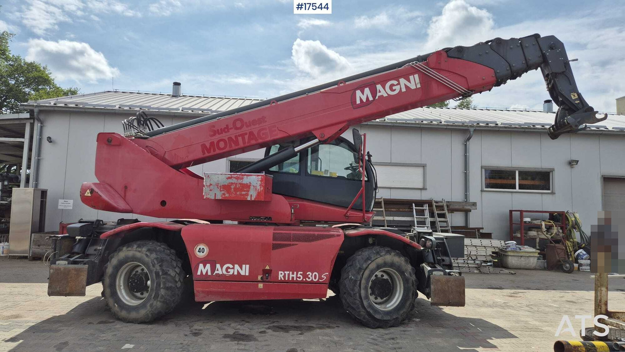 Rotating telescopic handler MAGNI RTH 5.30 SM/C (2016) ++++ - Телескопический погрузчик: фото 4 Rotating telescopic handler MAGNI RTH 5.30 SM/C (2016) ++++ - Телескопический погрузчик: фото 4