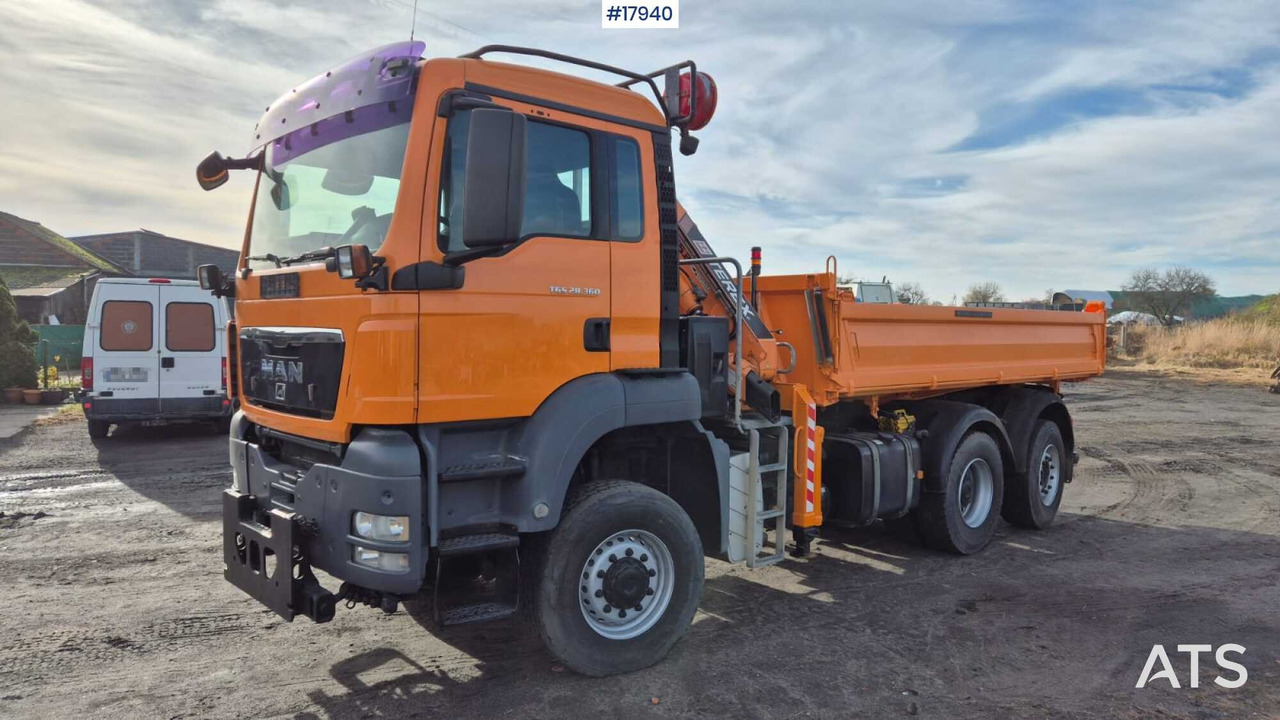Tipper/sand spreader with HDS - MAN TGS 28.360 6x4 (2008) - Самосвал, Автоманипулятор: фото 1 Tipper/sand spreader with HDS - MAN TGS 28.360 6x4 (2008) - Самосвал, Автоманипулятор: фото 1