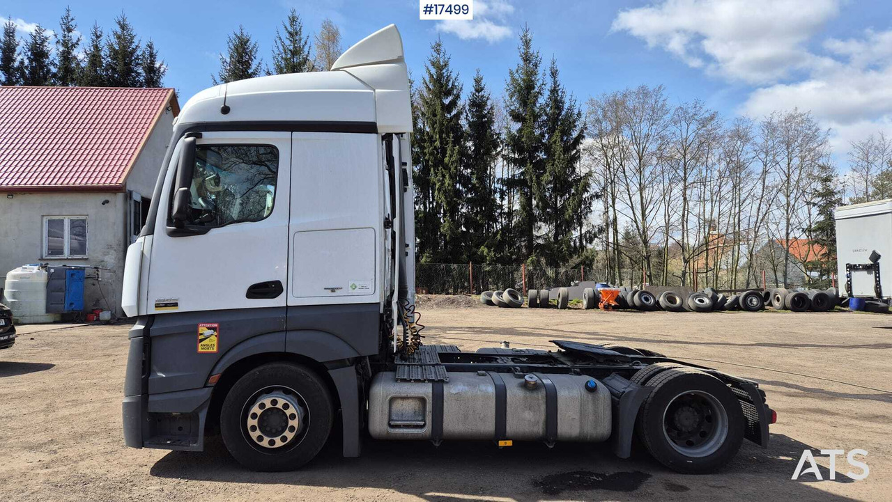 Truck tractor MERCEDES-BENZ ACTROS 1845 (2017) - Тягач: фото 4 Truck tractor MERCEDES-BENZ ACTROS 1845 (2017) - Тягач: фото 4