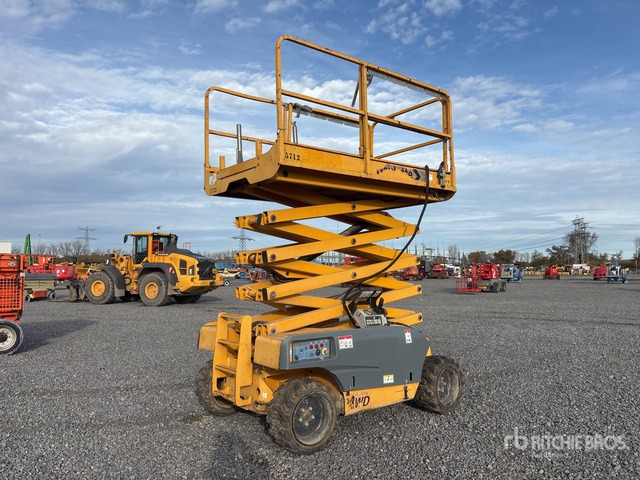 2008 Haulotte COMPACT 12DX 4x4 Diesel Scissor Lift - Ножничный подъемник: фото 1 2008 Haulotte COMPACT 12DX 4x4 Diesel Scissor Lift - Ножничный подъемник: фото 1