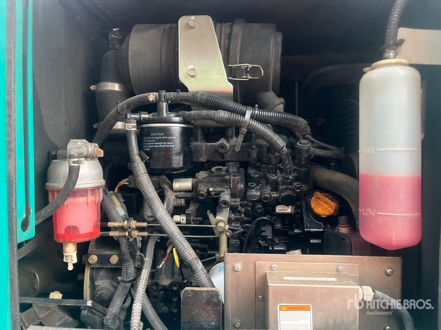 2009 Maeda MC405C-5 3.83 ton Telescopic Crawler Crane - Гусеничный кран: фото 5 2009 Maeda MC405C-5 3.83 ton Telescopic Crawler Crane - Гусеничный кран: фото 5