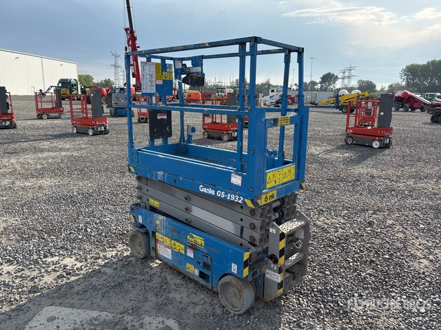 2013 Genie GS-1932 Electric Scissor Lift - Ножничный подъемник: фото 3 2013 Genie GS-1932 Electric Scissor Lift - Ножничный подъемник: фото 3
