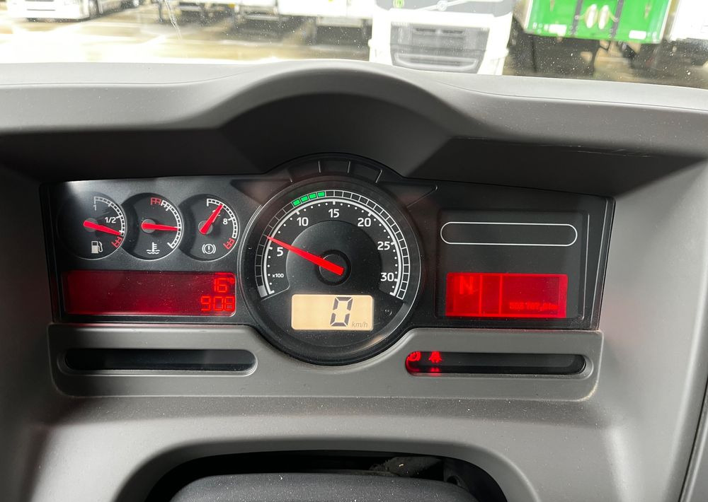 Renault Kerax 380 EEV // Skrzynia Burtowa // HIAB XS166 Hipro + Radio // Zwolnice // // - Грузовик бортовой/ Платформа, Автоманипулятор: фото 5 Renault Kerax 380 EEV // Skrzynia Burtowa // HIAB XS166 Hipro + Radio // Zwolnice // // - Грузовик бортовой/ Платформа, Автоманипулятор: фото 5