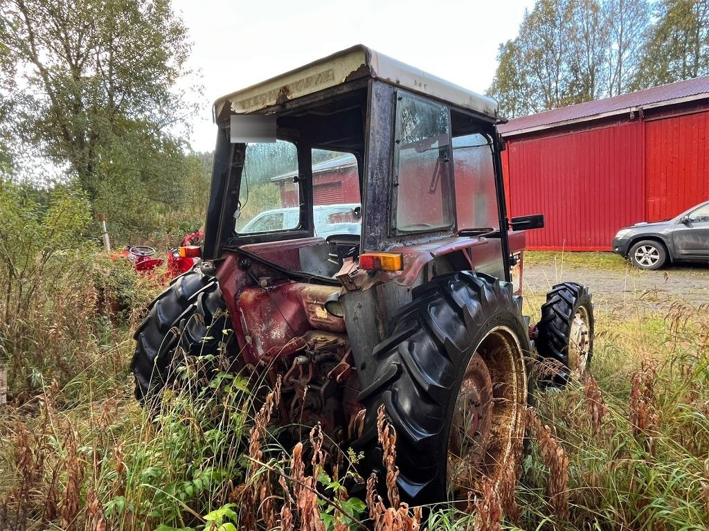 Трактор International Harvester 584 4WD: фото 7