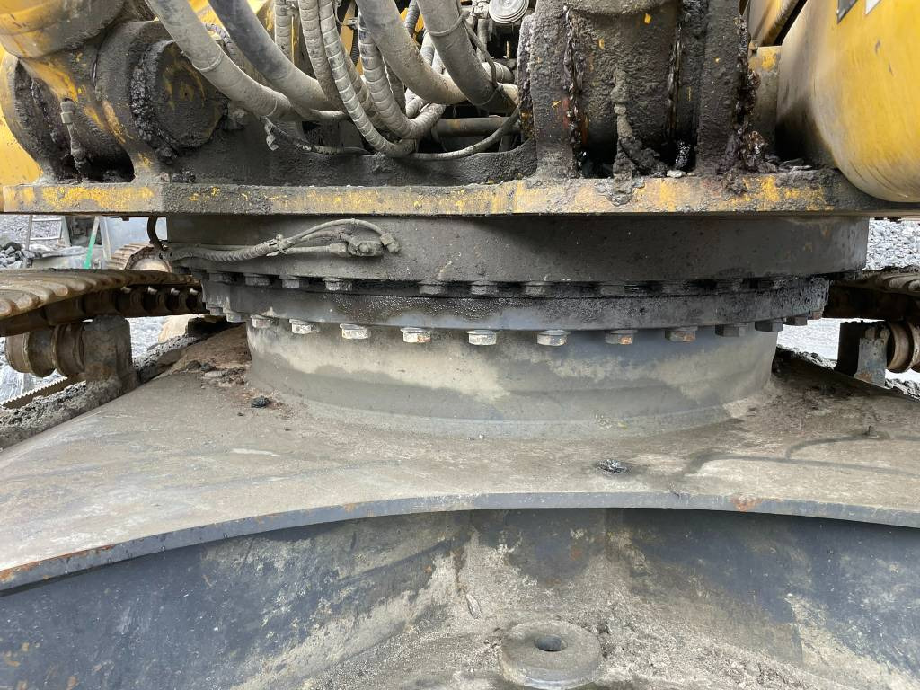 Гусеничный экскаватор Komatsu PC 360 LC-10: фото 19