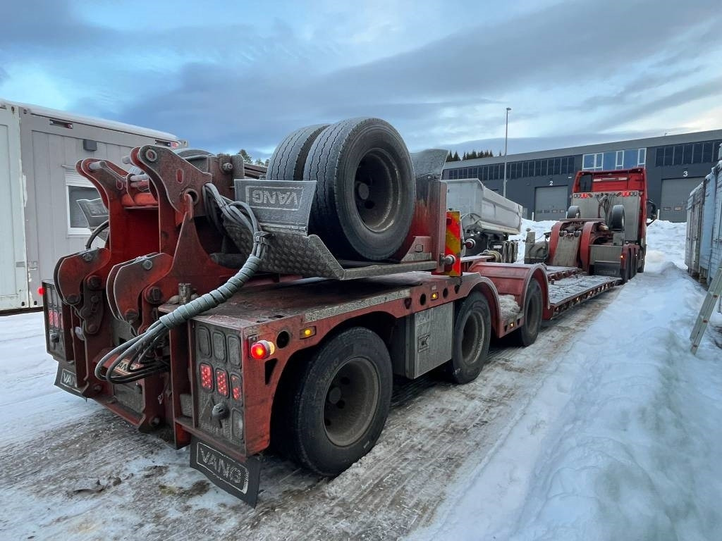 Vang ATHLS 3+1 Volvo FH16 750 Heavy Haul 8x2 - Низкорамный полуприцеп: фото 4 Vang ATHLS 3+1 Volvo FH16 750 Heavy Haul 8x2 - Низкорамный полуприцеп: фото 4