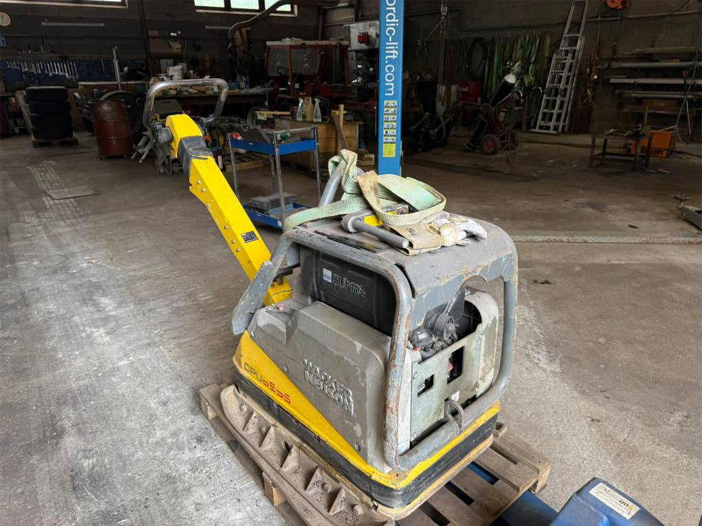 Wacker Neuson DPU 6555 HE - Виброплита: фото 1 Wacker Neuson DPU 6555 HE - Виброплита: фото 1