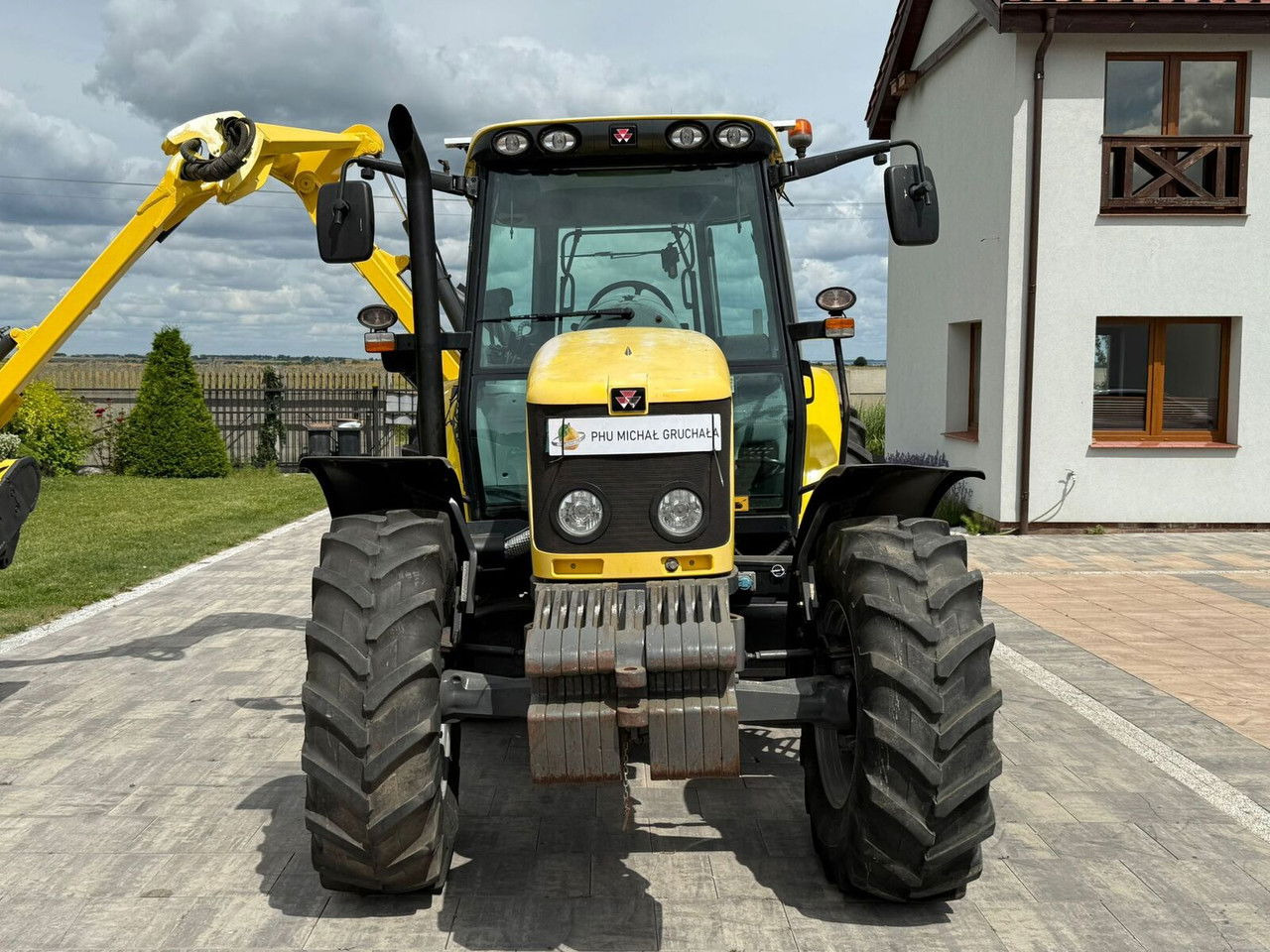 Massey Ferguson 6445 z kosiarką wysięgnikową do poboczy Rousseau T hénor 510 L FI - Трактор: фото 2 Massey Ferguson 6445 z kosiarką wysięgnikową do poboczy Rousseau T hénor 510 L FI - Трактор: фото 2
