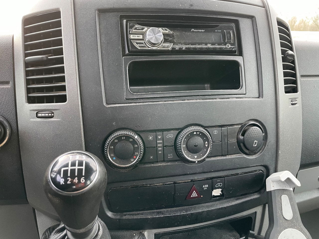 Малотоннажный бортовой грузовик Volkswagen Crafter 46 dubbele cabine: фото 12