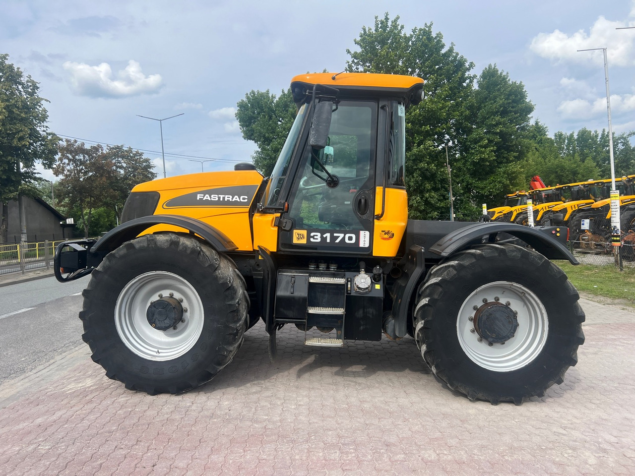 JCB Fastrac 3170 Plus - Трактор: фото 3 JCB Fastrac 3170 Plus - Трактор: фото 3