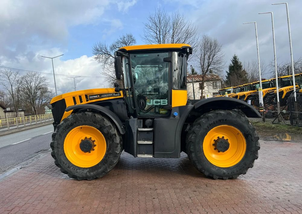 JCB Fastrac 4220 - Трактор: фото 2 JCB Fastrac 4220 - Трактор: фото 2