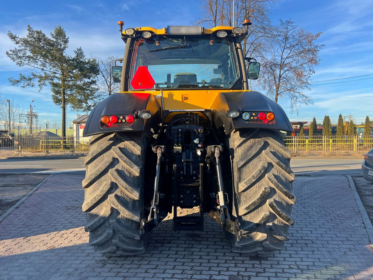 JCB Fastrac 8310 - Трактор: фото 4 JCB Fastrac 8310 - Трактор: фото 4