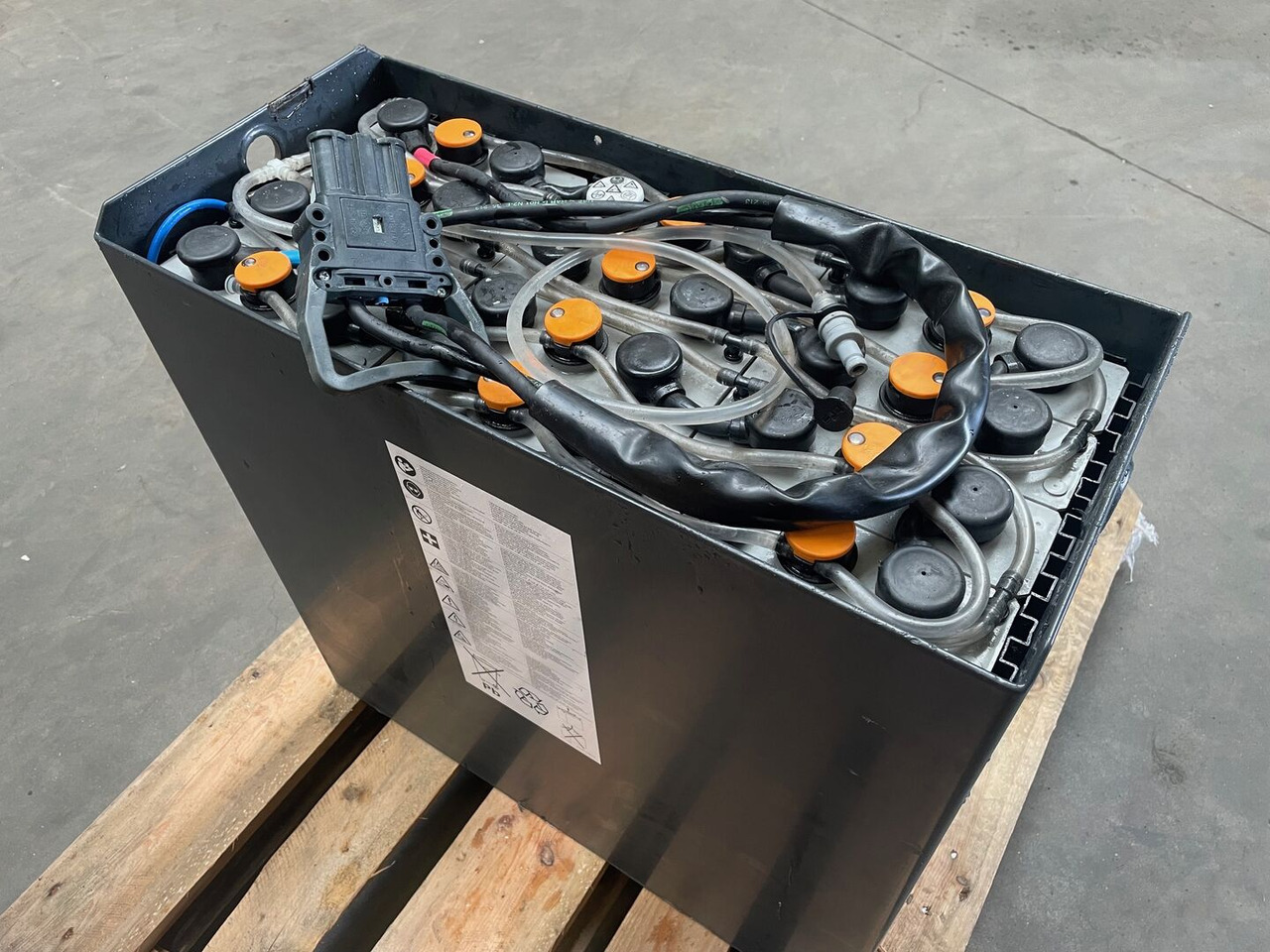 Hawker 24 Volt I 3 PZS 375 - Аккумулятор для Погрузочно-разгрузочной техники: фото 1 Hawker 24 Volt I 3 PZS 375 - Аккумулятор для Погрузочно-разгрузочной техники: фото 1