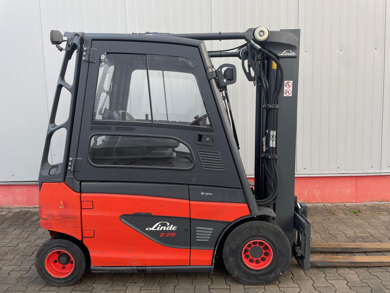 Linde E25-01-387 - Электропогрузчик: фото 2 Linde E25-01-387 - Электропогрузчик: фото 2