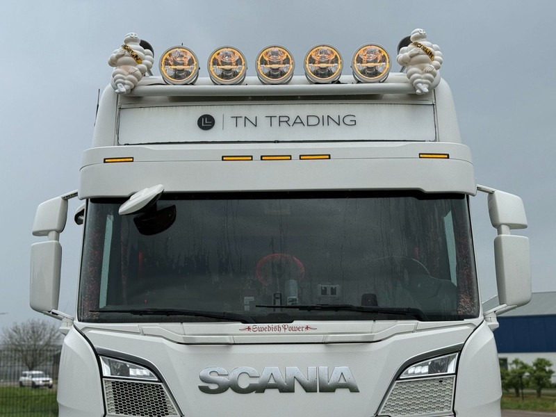 Scania R650 V8 FULL AIR, SHOW TRUCK, SPECIAL INTERIOR, DOUBLE BOOGIE - Тягач: фото 4 Scania R650 V8 FULL AIR, SHOW TRUCK, SPECIAL INTERIOR, DOUBLE BOOGIE - Тягач: фото 4