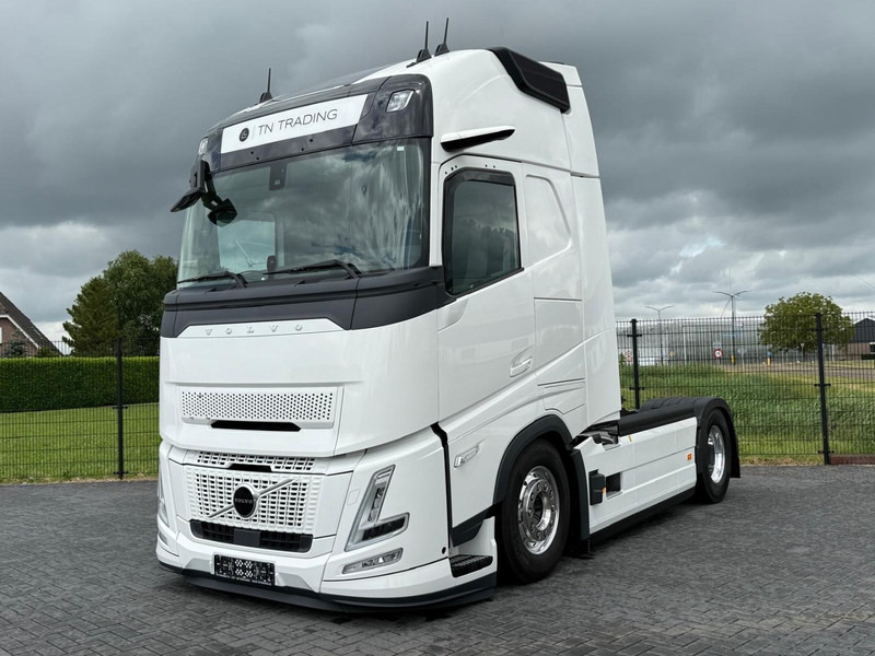 Volvo FH 13.460XL NEW, FULL AIR, ALCOA, HYDRAULIC, XL, FULL. - Тягач: фото 1 Volvo FH 13.460XL NEW, FULL AIR, ALCOA, HYDRAULIC, XL, FULL. - Тягач: фото 1