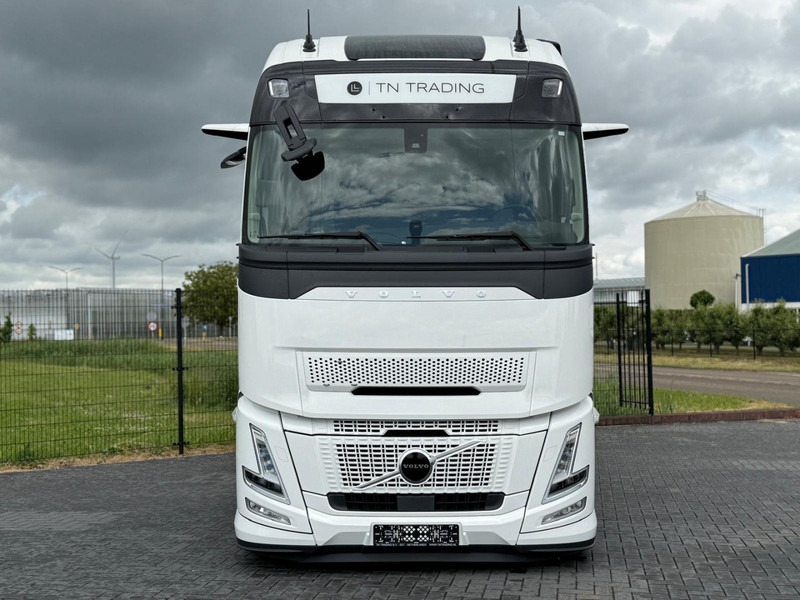Volvo FH 13.460XL NEW, FULL AIR, ALCOA, HYDRAULIC, XL, FULL. - Тягач: фото 3 Volvo FH 13.460XL NEW, FULL AIR, ALCOA, HYDRAULIC, XL, FULL. - Тягач: фото 3