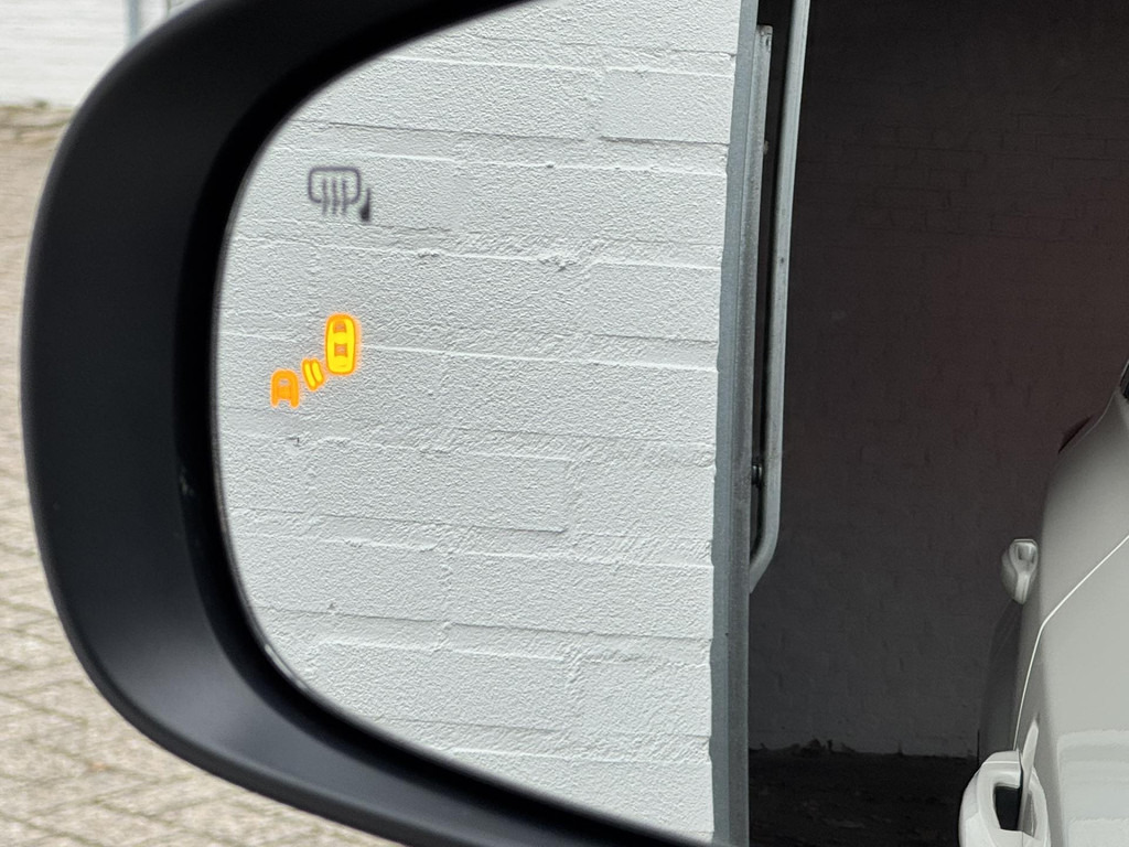 Легковой автомобиль Suzuki Vitara-1.5 Hybrid Style Automaat Adaptive cruise Climate control Panoramadak Achteruitrijcamera Apple / Android: фото 17 Легковой автомобиль Suzuki Vitara-1.5 Hybrid Style Automaat Adaptive cruise Climate control Panoramadak Achteruitrijcamera Apple / Android: фото 17