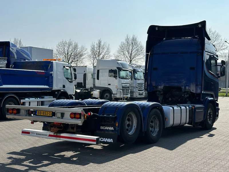 Scania R730 V8 6x2 Retarder Euro 6 Full Air WB 4.50 - Грузовик-шасси: фото 3 Scania R730 V8 6x2 Retarder Euro 6 Full Air WB 4.50 - Грузовик-шасси: фото 3