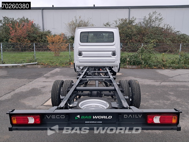 Iveco Daily 35C21 3.0L Automatik 210PS Radstand 410 Fahrgestell Doppelbereifung LED ACC Klima Euro6 A/C - Лёгкий коммерческий автомобиль: фото 3 Iveco Daily 35C21 3.0L Automatik 210PS Radstand 410 Fahrgestell Doppelbereifung LED ACC Klima Euro6 A/C - Лёгкий коммерческий автомобиль: фото 3