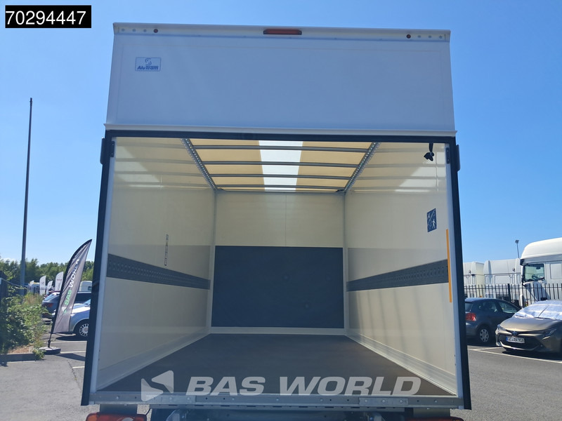 Volkswagen Crafter 177pk Neu! Automatik 2025 Facelift Koffer Ladebordwand Navi Klima Tempomat LED Euro6 21m3 A/C Cruise control - Малотоннажный фургон: фото 3 Volkswagen Crafter 177pk Neu! Automatik 2025 Facelift Koffer Ladebordwand Navi Klima Tempomat LED Euro6 21m3 A/C Cruise control - Малотоннажный фургон: фото 3