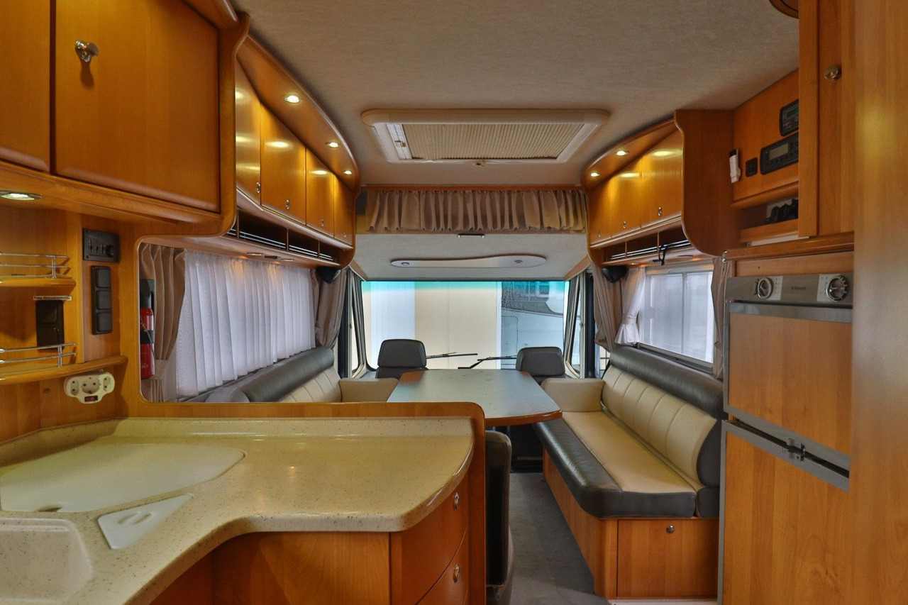 Интегрированный автодом Concorde Charisma I 880 F/Automatik/Festbett/Klima/Solar Concorde Charisma I 880 F/Automatik/Festbett/Klima/Solar: фото 10