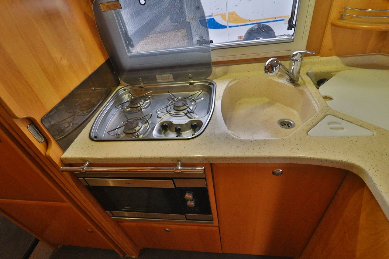 Интегрированный автодом Concorde Charisma I 880 F/Automatik/Festbett/Klima/Solar Concorde Charisma I 880 F/Automatik/Festbett/Klima/Solar: фото 17