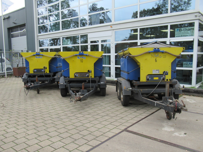 NIDO AWK 2500-1 Stratos B11L-18 ACLN280 1,1M3 + 500L Zoutstrooier Salzstreuer - Разбрасыватель песка/ Соли: фото 3 NIDO AWK 2500-1 Stratos B11L-18 ACLN280 1,1M3 + 500L Zoutstrooier Salzstreuer - Разбрасыватель песка/ Соли: фото 3