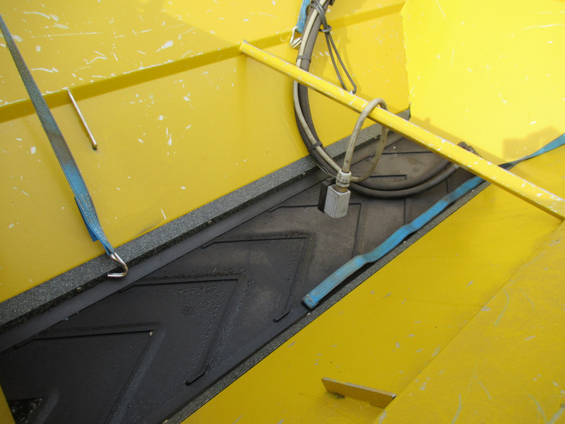 NIDO STRATOS B08-24 VAXN Zoutstrooier HYDRO 0,8M3 Salzstreuer - Разбрасыватель песка/ Соли: фото 5 NIDO STRATOS B08-24 VAXN Zoutstrooier HYDRO 0,8M3 Salzstreuer - Разбрасыватель песка/ Соли: фото 5