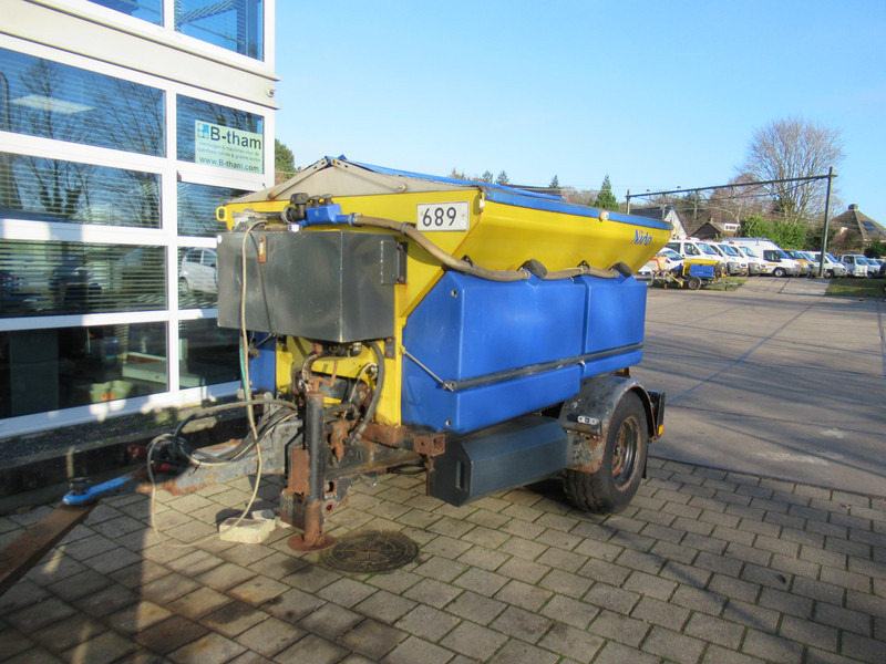 NIDO Stratos B17KR-21 AWCLN-350 1,7m3 + 850 L. Salzstreuer Saltspreader Zoutstrooier - Разбрасыватель песка/ Соли: фото 3 NIDO Stratos B17KR-21 AWCLN-350 1,7m3 + 850 L. Salzstreuer Saltspreader Zoutstrooier - Разбрасыватель песка/ Соли: фото 3