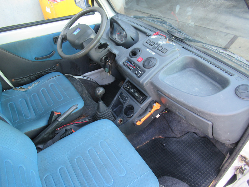 Малотоннажный самосвал Piaggio Porter 1.3 Kipper SL Extra: фото 8 Малотоннажный самосвал Piaggio Porter 1.3 Kipper SL Extra: фото 8