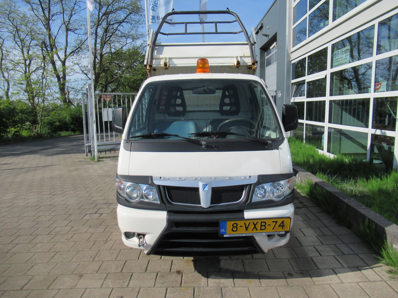 Малотоннажный самосвал Piaggio Porter 1.3 Kipper SL Extra: фото 6 Малотоннажный самосвал Piaggio Porter 1.3 Kipper SL Extra: фото 6