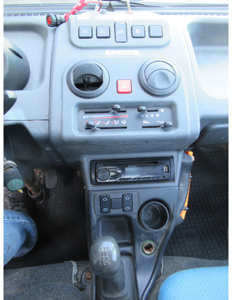 Малотоннажный самосвал Piaggio Porter 1.3 Kipper SL Extra: фото 12 Малотоннажный самосвал Piaggio Porter 1.3 Kipper SL Extra: фото 12