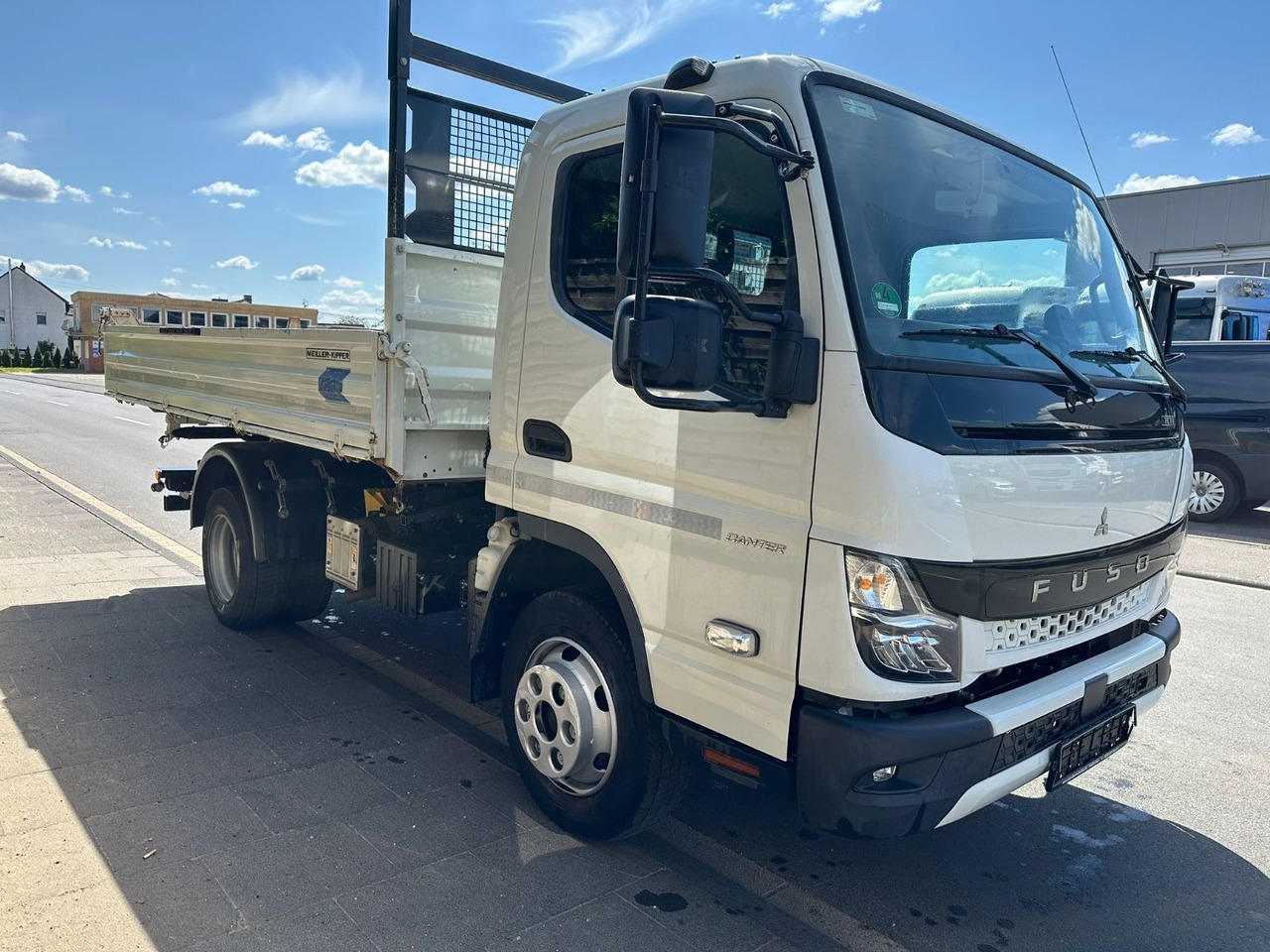 FUSO Canter 7C18/Meiller 3-S-K*Top-Deal!* - Малотоннажный самосвал: фото 2 FUSO Canter 7C18/Meiller 3-S-K*Top-Deal!* - Малотоннажный самосвал: фото 2